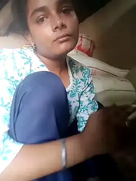 Snapshot of Hot_siiii chatting on September 15, 3:06 am Hot siiii online show from September 15, 3:06 am