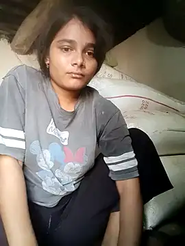 Snapshot of Hot_siiii chatting on October 7, 3:25 am Hot siiii online show from October 7, 3:25 am