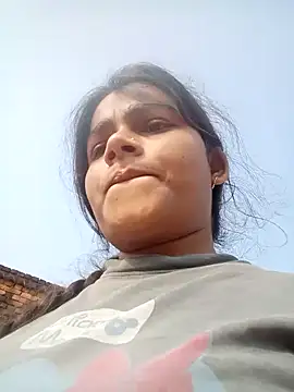 Snapshot of Hot_siiii chatting on October 20, 3:18 am Hot siiii online show from October 20, 3:18 am