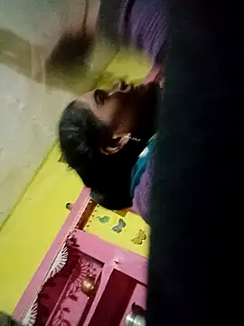 Snapshot of Hot_siiii chatting on November 5, 3:45 pm Hot siiii online show from November 5, 3:45 pm