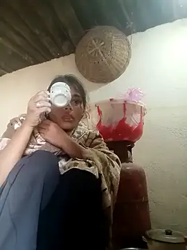 Snapshot of Hot_siiii chatting on November 21, 3:16 am Hot siiii online show from November 21, 3:16 am