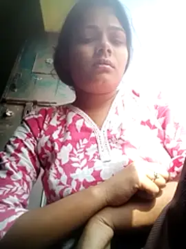 Snapshot of Hot_siiii chatting on November 30, 4:38 am Hot siiii online show from November 30, 4:38 am