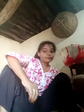 Snapshot of Hot_siiii chatting on December 2, 4:18 am Hot siiii online show from December 2, 4:18 am