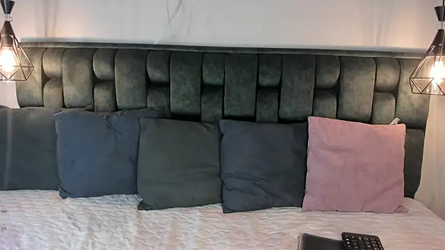 Bellarohs online show from March 26, 7:41 pm