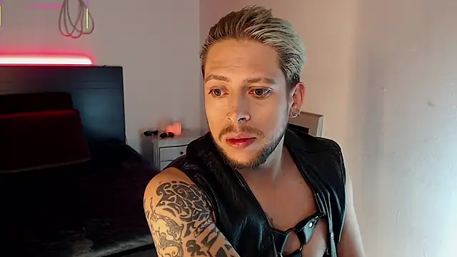 MaaxxxRider online show from November 1, 4:25 am