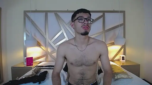 Snapshot of Jaxon_Carter chatting on December 23, 1:03 am Jaxon Carter online show from December 23, 1:03 am