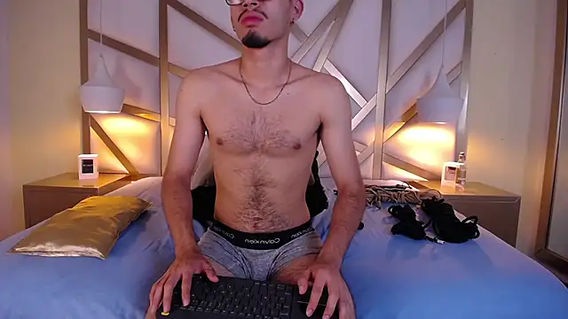 Snapshot of Jaxon_Carter chatting on January 8, 1:30 am Jaxon Carter online show from January 8, 1:30 am