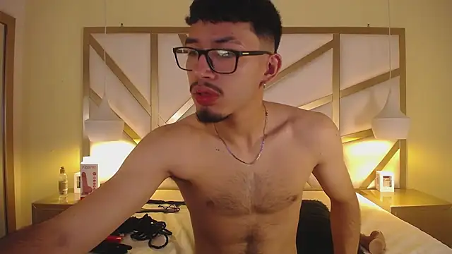 Snapshot of Jaxon_Carter chatting on February 16, 1:24 am Jaxon Carter online show from February 16, 1:24 am