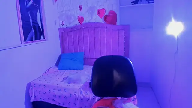 Snapshot of candela_ruiz chatting on September 12, 4:51 pm candela ruiz online show from September 12, 4:51 pm