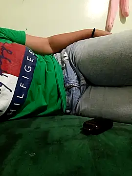 Mroma89six online show from October 28, 5:59 pm