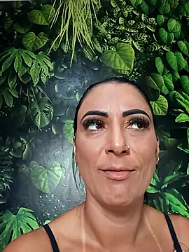 Snapshot of jadecristina chatting on April 9, 1:49 pm jadecristina online show from April 9, 1:49 pm