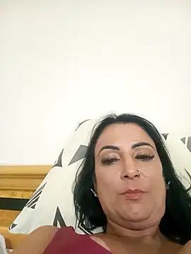 Snapshot of jadecristina chatting on April 12, 8:58 pm jadecristina online show from April 12, 8:58 pm