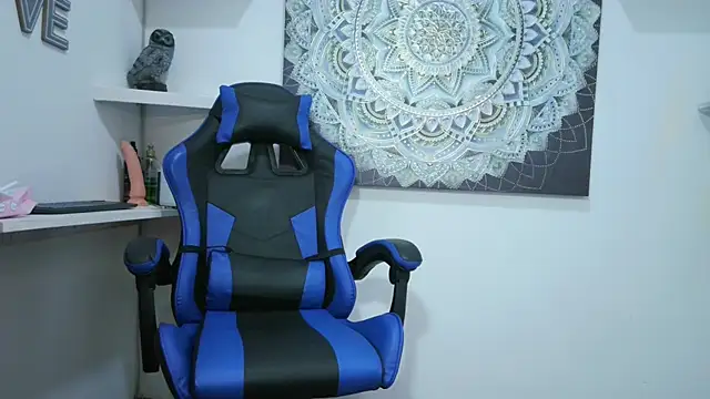 marsmith1 online show from April 14, 6:36 pm