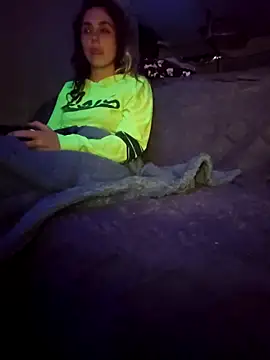 Snapshot of luvcupl chatting on November 12, 3:51 am luvcupl online show from November 12, 3:51 am