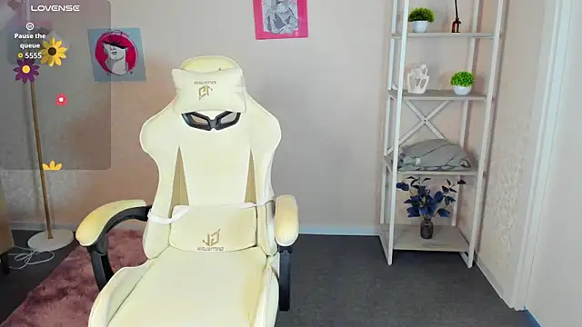 R0cket bunny online show from September 12, 1:06 am