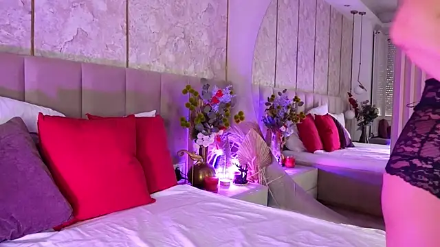 Snapshot of LEXY_EVE chatting on July 18, 3:22 am LEXY EVE online show from July 18, 3:22 am