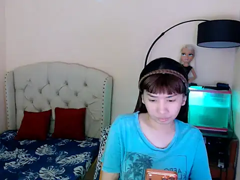 ShantalFoxxy  online show from March 16, 1:00 am