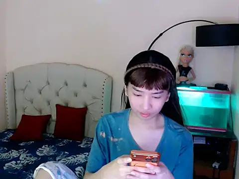 ShantalFoxxy  online show from March 23, 12:47 am