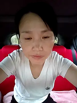 Snapshot of Haili-1 chatting on October 13, 10:43 pm Haili-1 online show from October 13, 10:43 pm