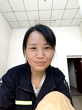 Snapshot of Haili-1 chatting on October 16, 8:04 am Haili-1 online show from October 16, 8:04 am