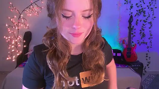 Lil bela online show from February 11, 12:10 pm