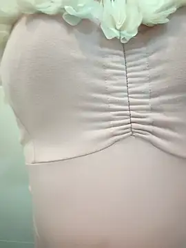 Snapshot of airamoon chatting on September 12, 7:47 pm airamoon online show from September 12, 7:47 pm