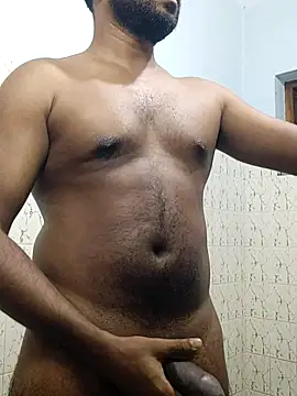 Snapshot of hornywildman123 chatting on May 7, 6:35 pm hornywildman123 online show from May 7, 6:35 pm
