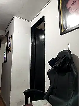 Pamelamiler   online show from November 16, 11:05 am