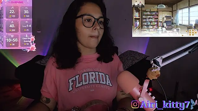 lila kitty81 online show from February 10, 12:15 am