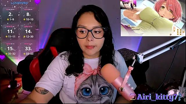 lila kitty81 online show from April 3, 8:07 pm