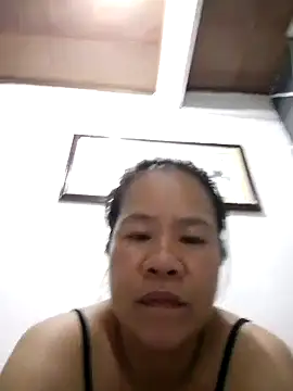 AsianbouncieGIRL online show from April 13, 4:29 am