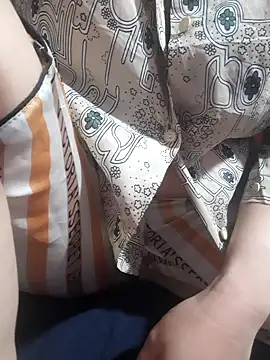 tthan12 online show from April 3, 1:09 pm