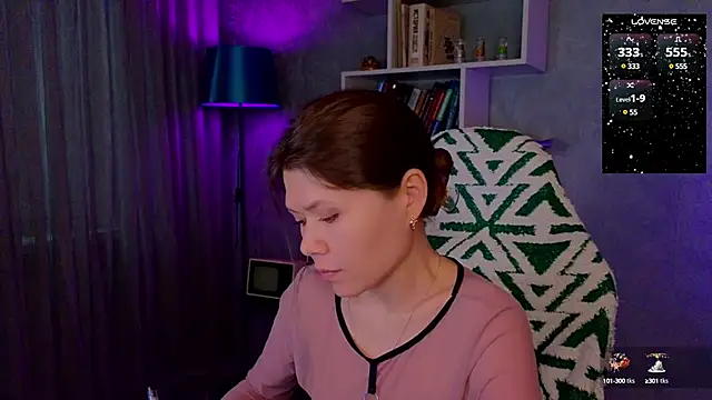 Snapshot of MyLittleGali chatting on January 21, 6:43 am MyLittleGali online show from January 21, 6:43 am