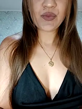 Viola3102 online show from September 23, 3:15 pm