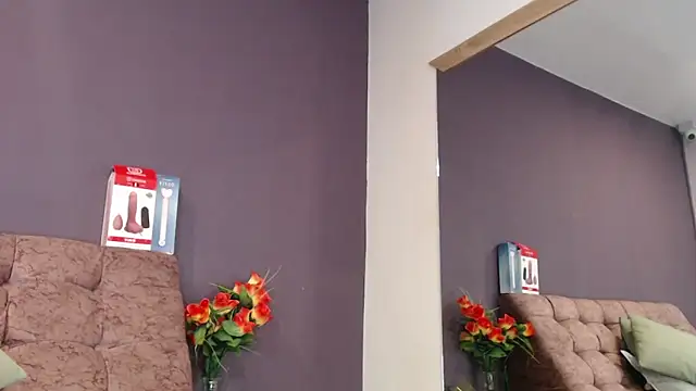 KateWelsin online show from March 26, 7:30 pm