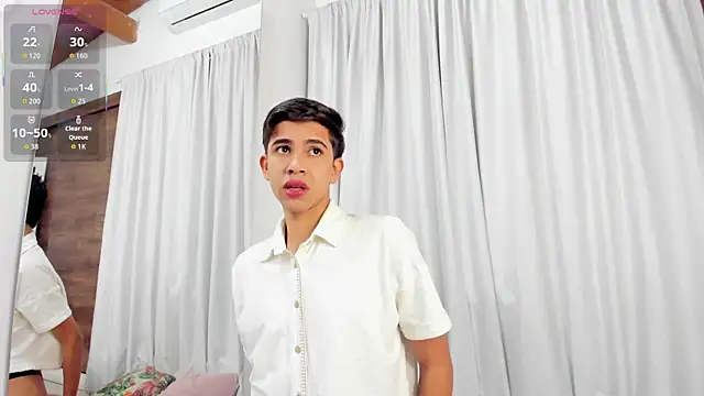 Snapshot of JoshuaSanzz chatting on October 13, 3:28 am JoshuaSanzz online show from October 13, 3:28 am