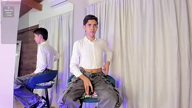 Snapshot of JoshuaSanzz chatting on October 17, 3:31 am JoshuaSanzz online show from October 17, 3:31 am