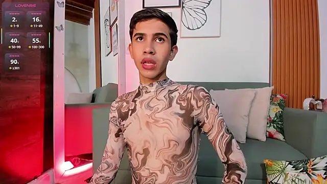 Snapshot of JoshuaSanzz chatting on November 4, 3:38 am JoshuaSanzz online show from November 4, 3:38 am