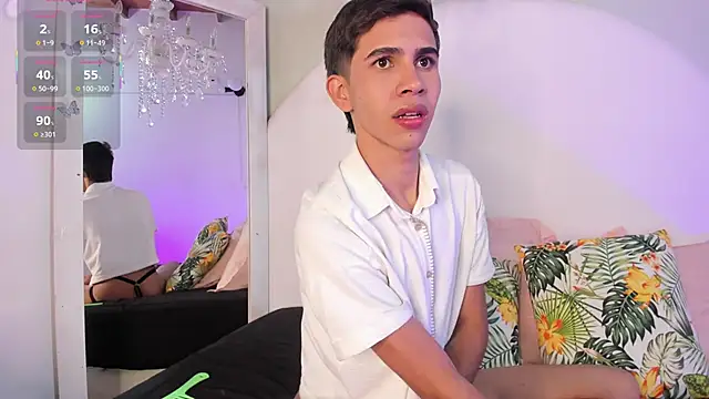 Snapshot of JoshuaSanzz chatting on November 8, 9:24 pm JoshuaSanzz online show from November 8, 9:24 pm