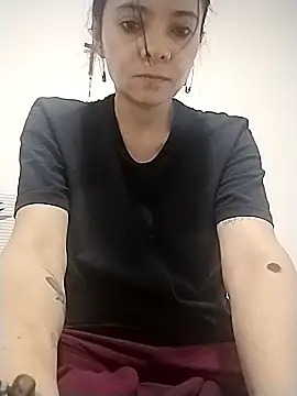 Cami Konor online show from October 10, 8:30 pm