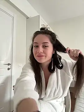 Snapshot of Ashley-Evans chatting on February 14, 8:10 am Ashley-Evans online show from February 14, 8:10 am