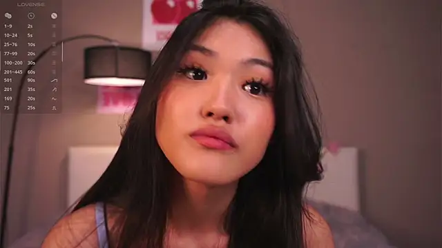 FancyEsten online show from October 16, 8:37 am