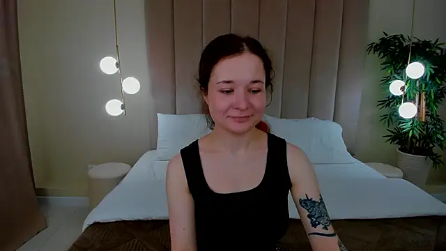 NancyJonson online show from September 17, 3:30 am