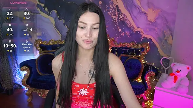 EliseVelour online show from April 14, 1:06 pm