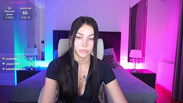 EliseVelour online show from June 3, 2:33 pm
