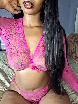 ELAINE xXxX online show from February 3, 9:31 pm