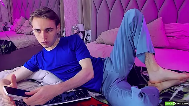 WilliamDyson online show from September 21, 3:08 am