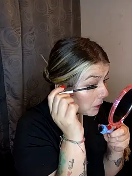 Fernandar2025 online show from November 4, 11:15 pm