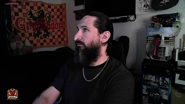 DevilPup75  online show from April 16, 1:34 pm