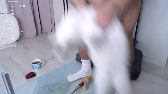 dreamon007007007 online show from December 16, 8:20 am